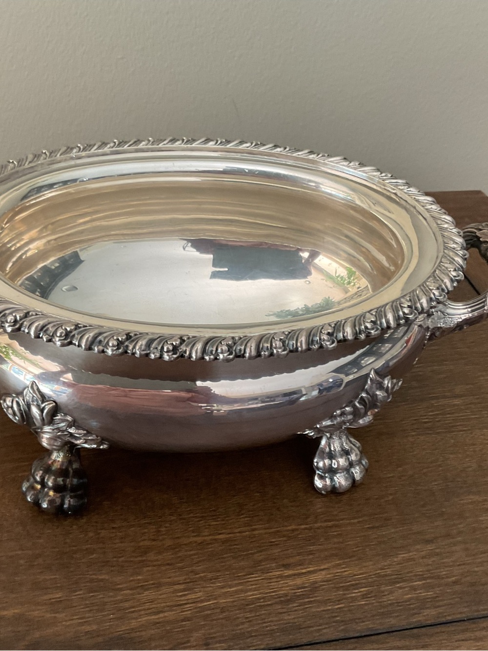 Ornate Silver-Plated Covered Soup Tureen with Decorative Handle. - Picture 4 of 6
